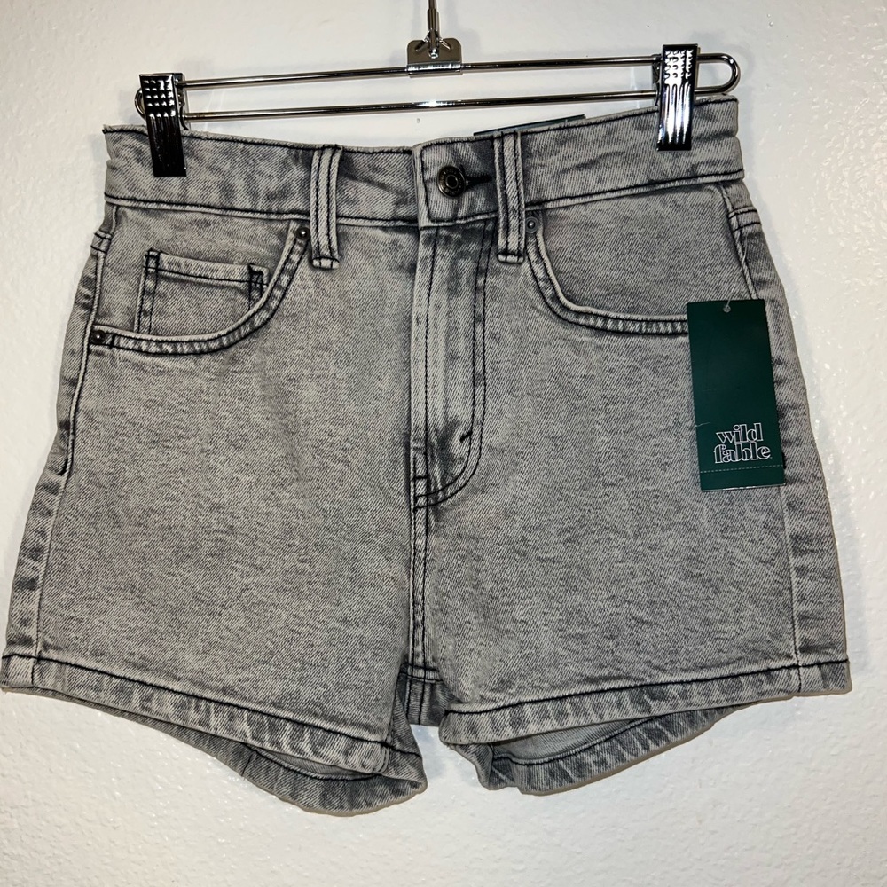 Wild Fable NWT Acid Wash Highest Rise Mom Shorts
